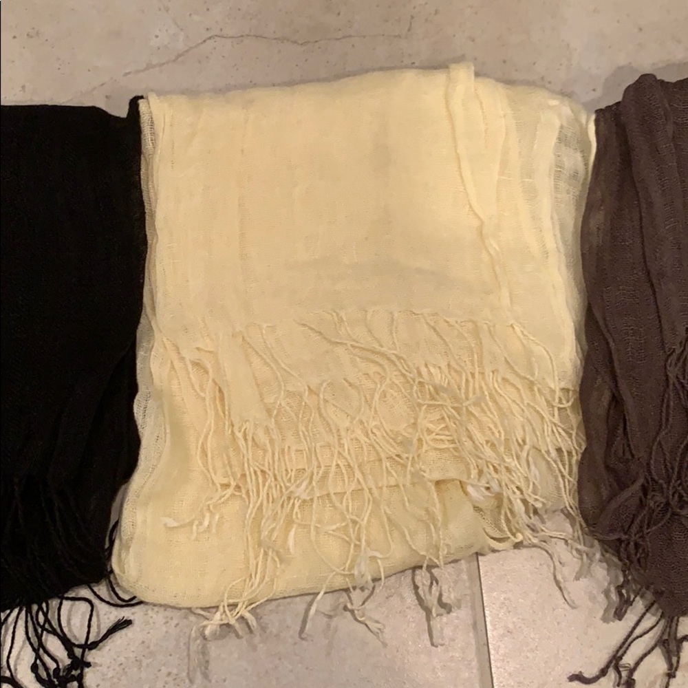 Linen Scarves - Picture 3 of 4